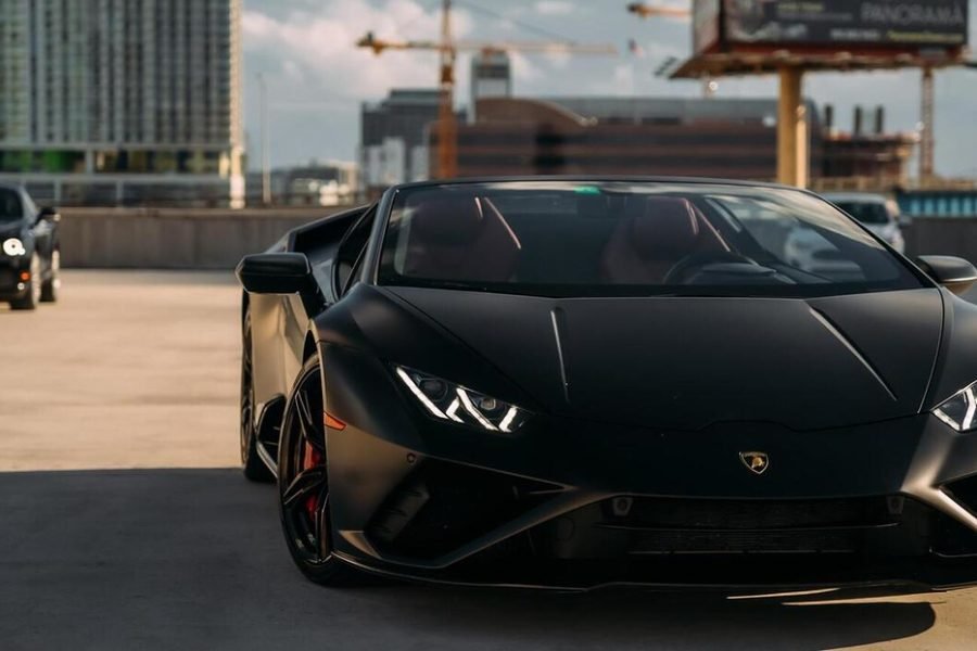 LAMBORGHINI HURACAN 2021